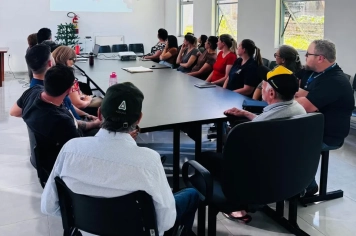 Conselho Municipal e Saúde empossa novos membros para o período 2025-2027