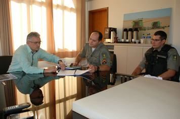 PREFEITO RECEBE A VISITA DO NOVO COMANDANTE DA  BRIGADA MILITAR 