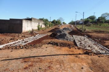 Obras de calçamento na rua Pedro Prosdócimo estão em andamento