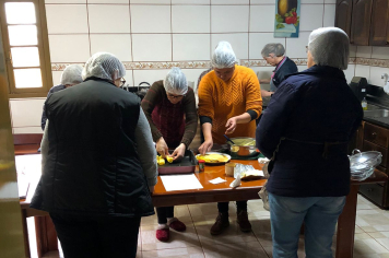 Grupo o NAAB promove oficina de culinária na comunidade de Santo Antônio 