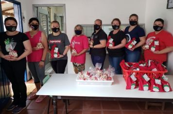 Juntos Podemos Mais! Natal Solidário da EMEI Maria Schuster  é realizado em sistema de Drive Thru