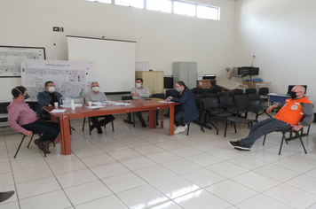 Comitê técnico administrativo discute novo decreto municipal com base em determinações do Estado