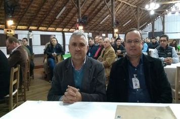Prefeito participa de ato realizado pela Cotrimaio