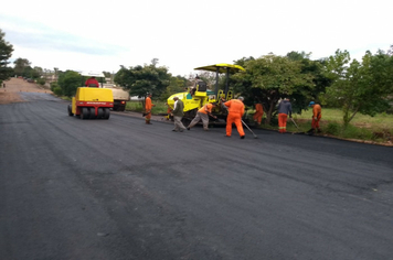 Obra para pavimentação asfáltica de 18 quadras em Pejuçara tem ritmo acelerado