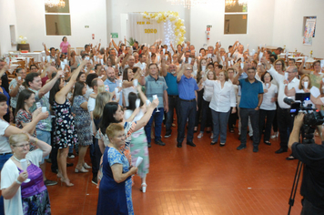 A celebração à vida no Reveillon dos idosos 2019