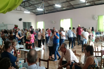 Tradicional Baile de Carnaval para a 3ª idade foi realizado em Santa Apolonia