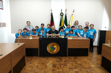 Projeto Criança Esperança visita a Câmara de Vereadores