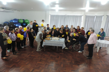 Grupo da 3ª idade Girassol completa 24 anos