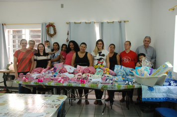 Curso de gestantes do CRAS encerra com presentes para as mamães