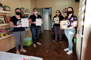 EMEI entrega material pedagógico à comunidade escolar