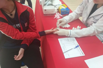 Secretaria Municipal da Saúde desenvolve ações alusivas ao Dezembro Vermelho