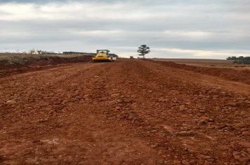 Secretaria de obras faz reparo em estradas prejudicadas pela chuva