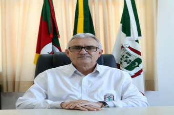 Prefeito Buzzatti, assume presidência da Amuplam