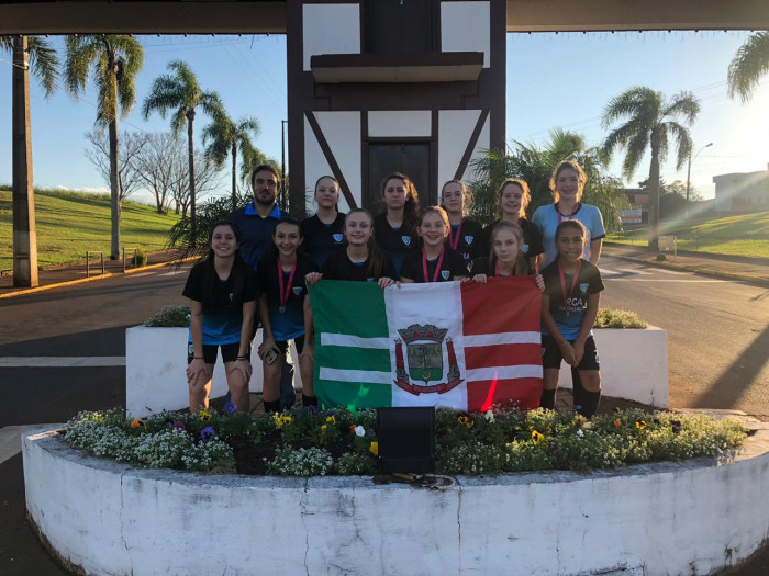 Futsal feminino de Pejuçara é campeão na categoria sub-12