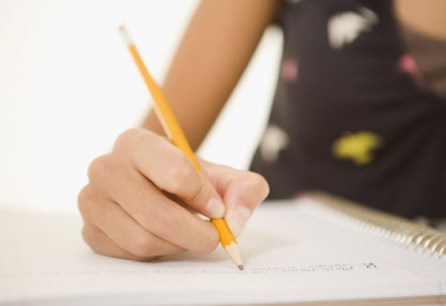 Curso de redação ofertado pela Administração Municipal é elogiado por professor e alunos participantes