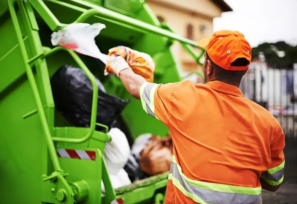 Coleta seletiva de lixo na cidade 