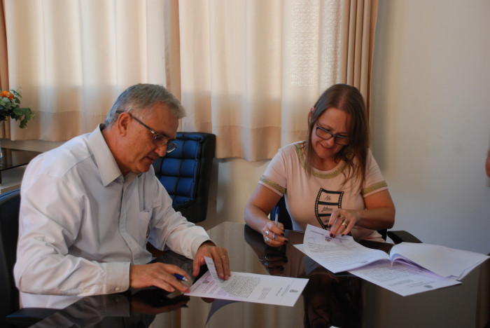 ADMINISTRAÇÃO PÚBLICA MUNICIPAL CELEBRA PARCERIA COM A APAE