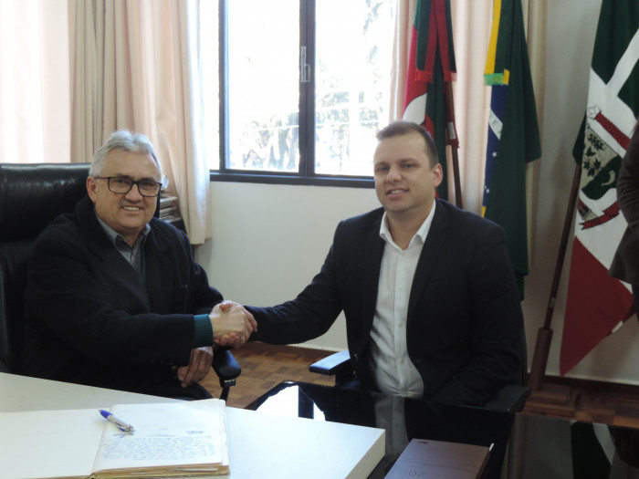 Presidente da Câmara assume interinamente a prefeitura de Pejuçara