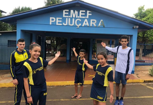 Alunos da Rede Municipal de ensino passam a contar com uniforme escolar a partir do ano de 2022