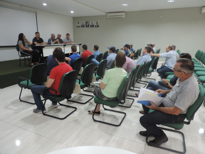 Estiagem provoca consumo diário de um milhão de litros de água em Pejuçara