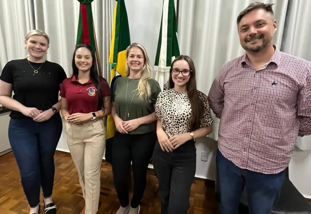 Soberanas da 10ª Expofeira alinham ações com Executivo e ACI Pejucara 