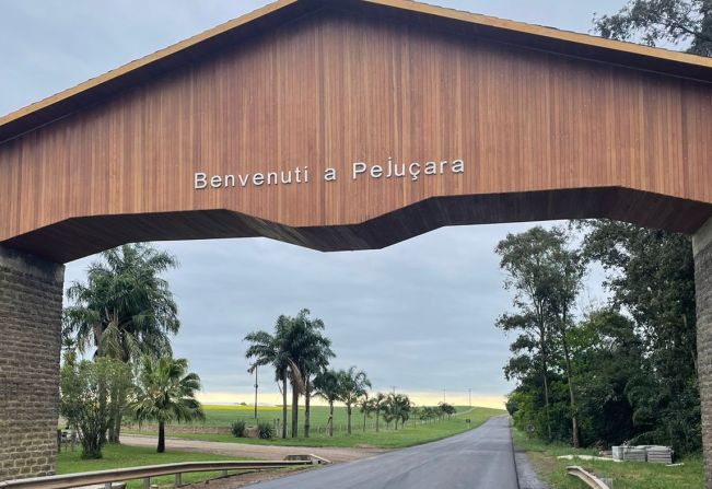  ✅OBRAS EM ANDAMENTO -Pórtico de acesso ao município de Pejuçara