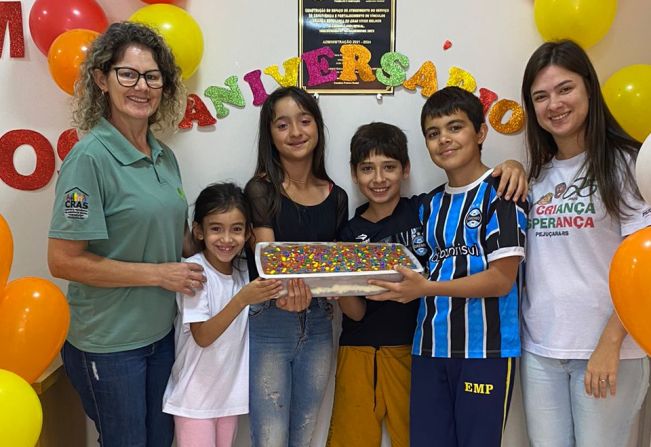 Cras Viver Melhor realiza festa de aniversário para crianças do SCFV 
