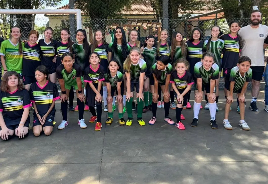 Bola na Rede representa o município em evento esportivo realizado em Bozano