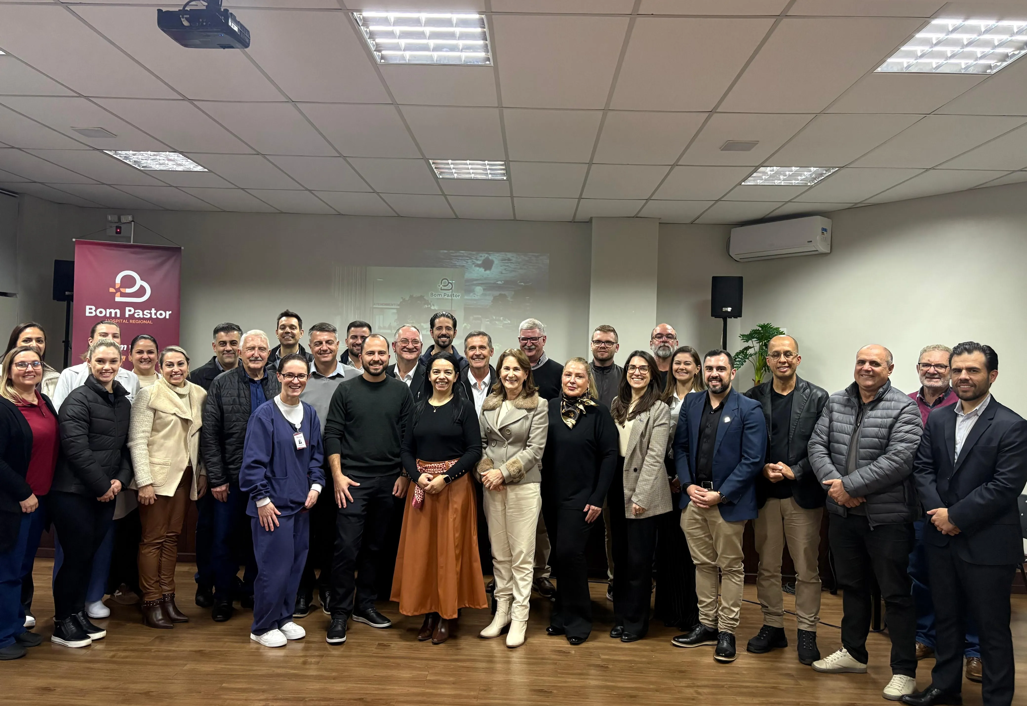 Pejuçara participa de assinatura da abertura do Pronto Atendimento do Hospital Bom Pastor