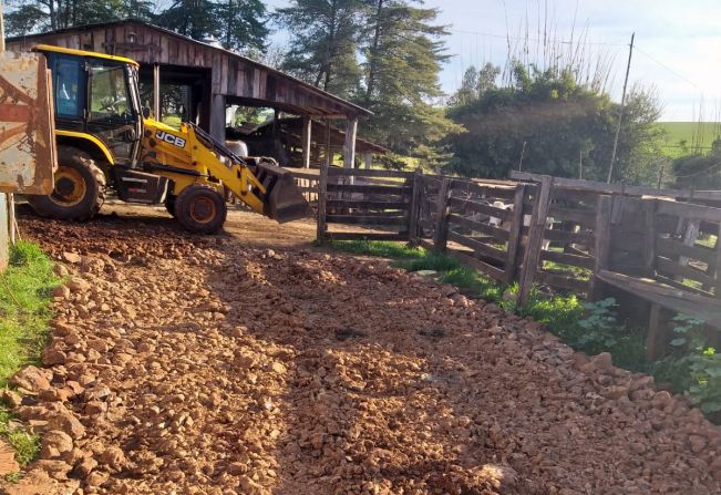 Secretaria de Agricultura realiza trabalho de incentivo à bacia leiteira 