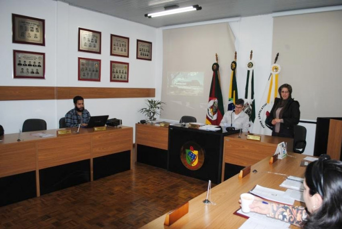 Vereadores conhecem projeto que prevê o resgate histórico de Pejuçara