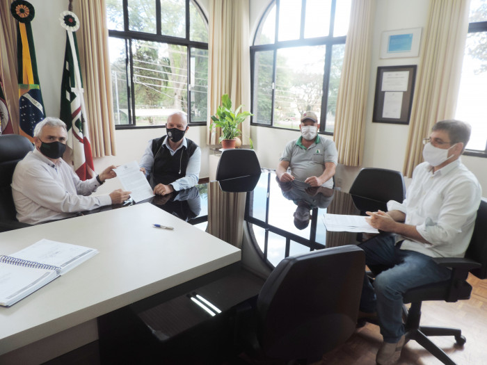 Assinado contrato para ampliação de ponte em Linha Cambará