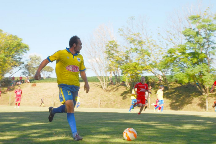 FUTEBOL E FÉ EM JACICEMA