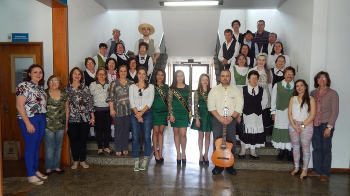 Pejuçara recebe professora italiana em Palestra da ACIPE