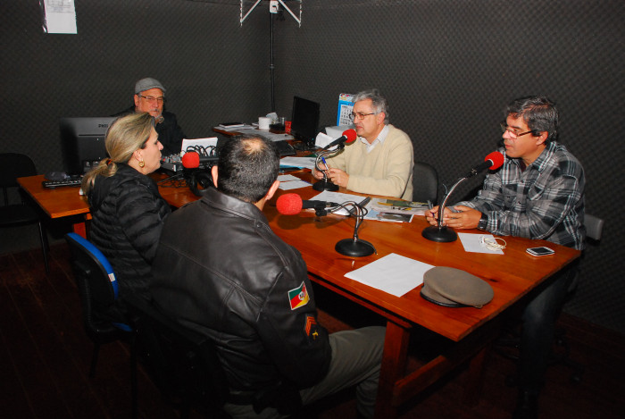 PREFEITO EDUARDO PARTICIPA DE RODA DE CONVERSA SOBRE SEGURANÇA PÚBLICA