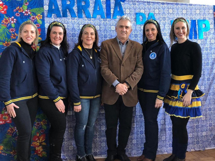 Sábado foi dia de festança na Escola Municipal 