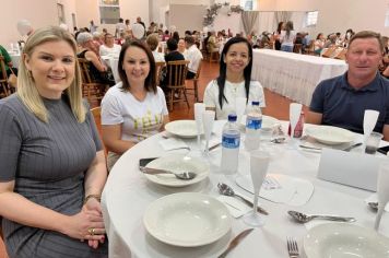 Foto - Réveillon dos Idosos