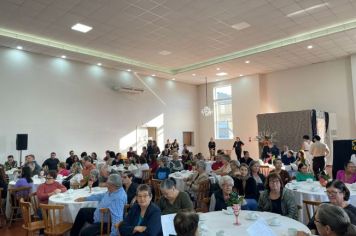 Foto - Lançamento Livro Vidas que Inspiram