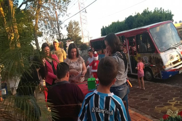 Foto - A Arte e a Cultura tornaram o Natal Iluminado de Pejuçara ainda mais belo