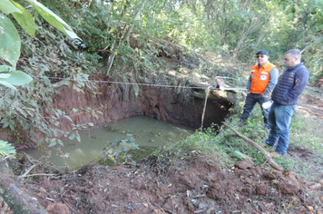 Foto - Ações emergenciais atendem necessidades de famílias no interior