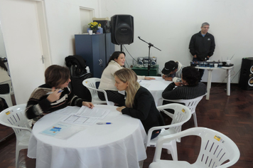 Foto - Ato marca entrega de 34 casas aos beneficiários do loteamento Caminho das Palmeiras