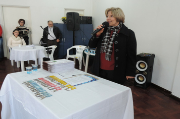 Foto - Ato marca entrega de 34 casas aos beneficiários do loteamento Caminho das Palmeiras