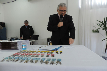 Foto - Ato marca entrega de 34 casas aos beneficiários do loteamento Caminho das Palmeiras