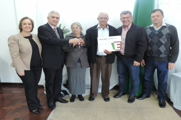 Foto - Ato marca entrega de 34 casas aos beneficiários do loteamento Caminho das Palmeiras