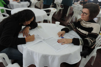 Foto - Ato marca entrega de 34 casas aos beneficiários do loteamento Caminho das Palmeiras