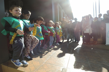Foto - Ato marca recepção à centelha da chama da Pátria em Pejuçara.