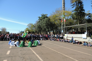 Foto - Ato oficial marca abertura da programação da Semana da Pátria em Pejuçara
