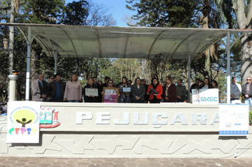 Foto - Ato oficial marca abertura da programação da Semana da Pátria em Pejuçara