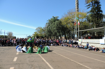 Foto - Ato oficial marca abertura da programação da Semana da Pátria em Pejuçara