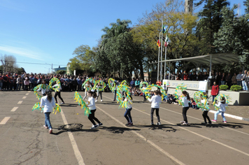 Foto - Ato oficial marca abertura da programação da Semana da Pátria em Pejuçara